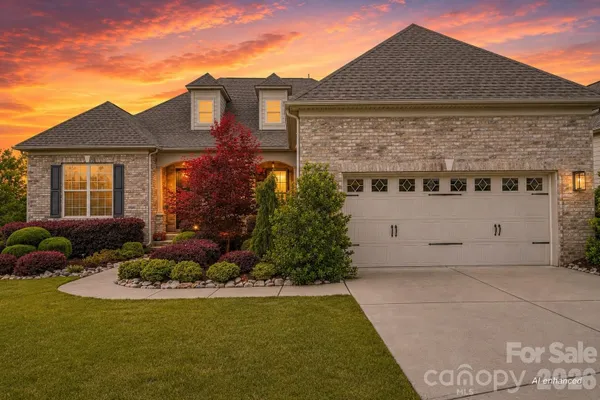 Property Slideshow image 2 of 48 | 14503 crest ct, Charlotte, NC, 28278