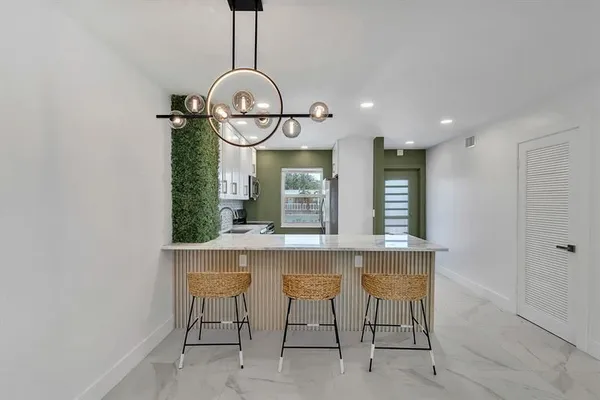 Property Slideshow image 2 of 17 | 9818 marina blvd apt 1225, Boca Raton, FL, 33428