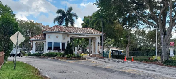 Property Slideshow image 2 of 51 | 1000 saint charles pl 209, Pembroke Pines, FL, 33026