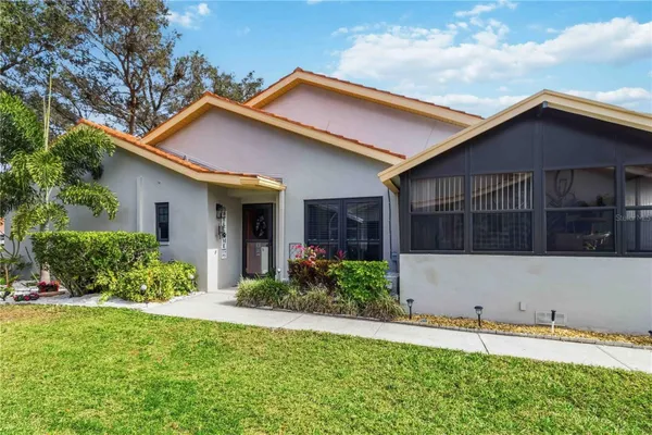 Property Slideshow image 2 of 32 | 2270 citrus ct, Clearwater, FL, 33763