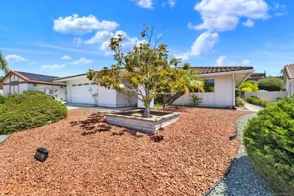 Property Slideshow image 3 of 56 | 12621 opimo dr, San Diego, CA, 92128