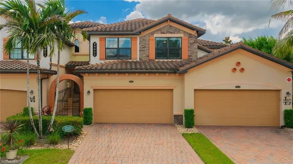 Property Slideshow image 3 of 49 | 28021 cookstown ct 3603, Bonita Springs, FL, 34135