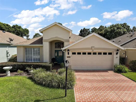 Property Slideshow image 2 of 53 | 8012 saint james way, Mount Dora, FL, 32757
