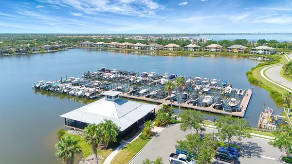 Property Slideshow image 2 of 85 | 915 tidewater shores loop, Bradenton, FL, 34208