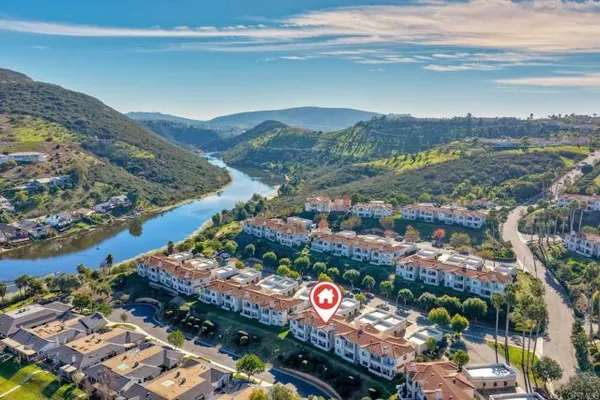 Property Slideshow image 2 of 37 | 1560 caminito aguar, San Marcos, CA, 92078