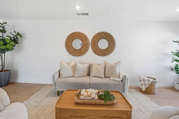 Property Slideshow image 3 of 25 | 4535 golden ridge dr, Oceanside, CA, 92056