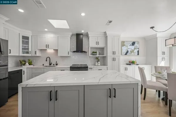 Property Slideshow image 2 of 41 | 1433 oakmont dr 4, Walnut Creek, CA, 94595