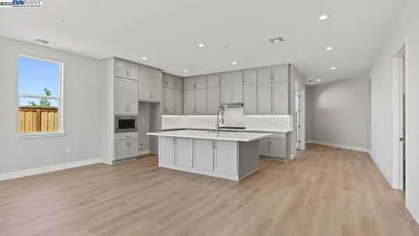 Property Slideshow image 3 of 26 | 1368 crescent ave, Manteca, CA, 95336