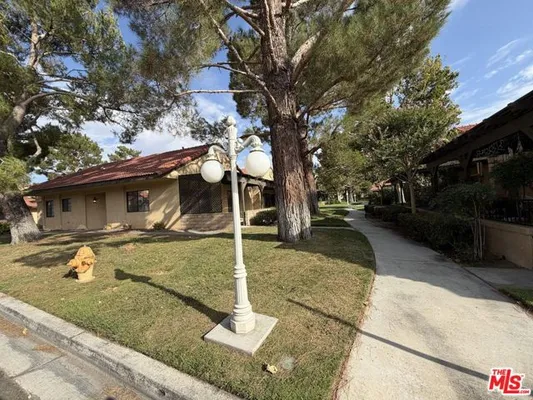Property Slideshow image 2 of 20 | 11644 kerrie way, Apple Valley, CA, 92308