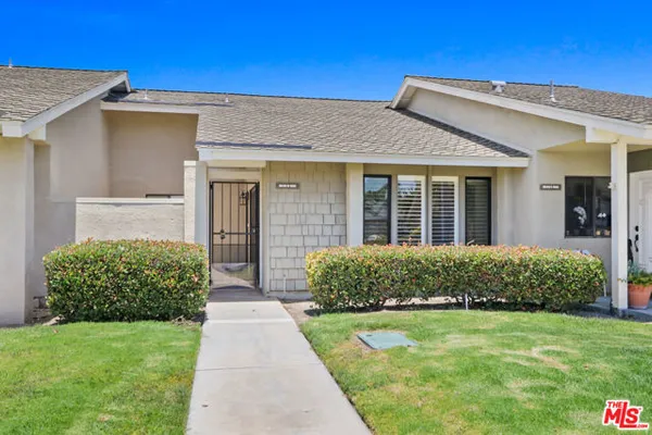 Property Slideshow image 2 of 33 | 8645 butte cir 602b, Huntington Beach, CA, 92646