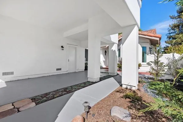 Property Slideshow image 3 of 60 | 4706 zamora way, Oceanside, CA, 92056