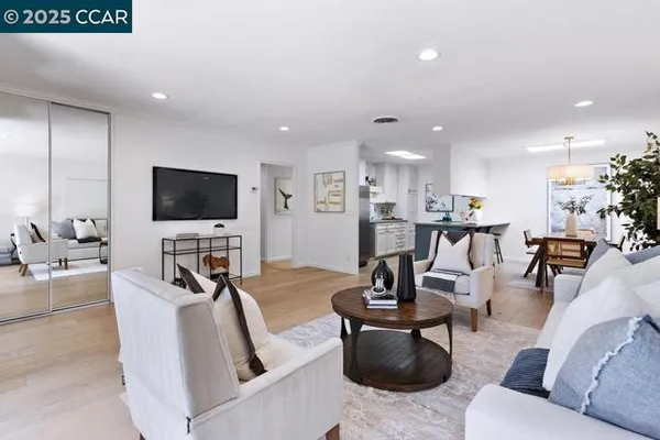 Property Slideshow image 3 of 46 | 1932 ptarmigan dr 3, Walnut Creek, CA, 94595