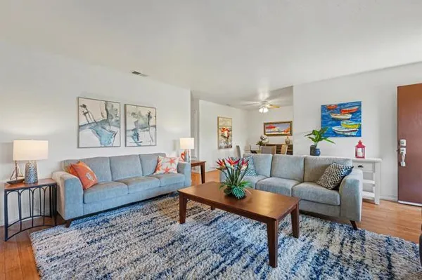 Property Slideshow image 3 of 36 | 1020 turnstone way, Oceanside, CA, 92057