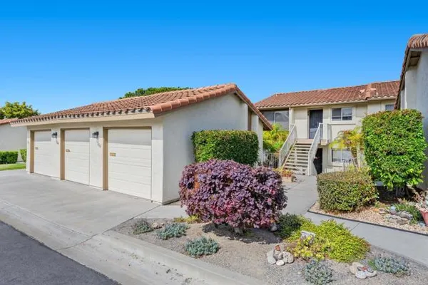 Property Slideshow image 2 of 40 | 1866 forestdale dr, Encinitas, CA, 92024