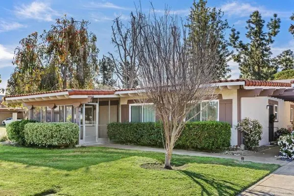 Property Slideshow image 3 of 37 | 12389 santiago rd, Rancho Bernardo (San Diego), CA, 92128