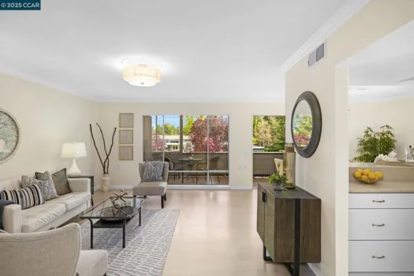 Property Slideshow image 3 of 36 | 1549 oakmont dr 12, Walnut Creek, CA, 94595