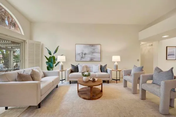 Property Slideshow image 2 of 32 | 13025 avenida marbella, San Diego, CA, 92128