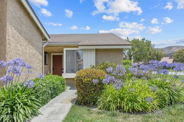 Property Slideshow image 3 of 40 | 31310 village 31 31, Camarillo, CA, 93012