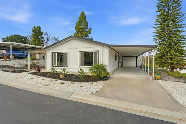 Property Slideshow image 2 of 37 | 2298 lindsay dr, Carlsbad, CA, 92008