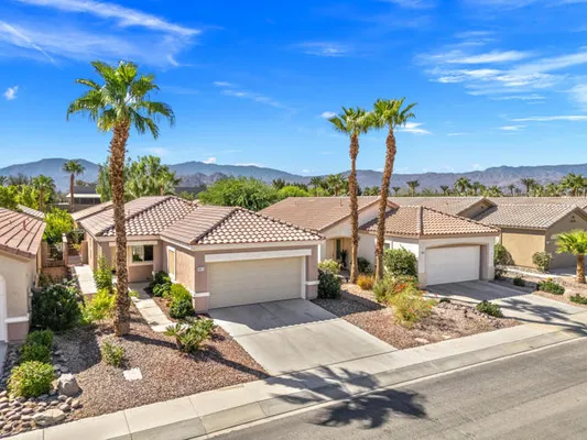 Property Slideshow image 2 of 30 | 78571 glastonbury way, Palm Desert, CA, 92211