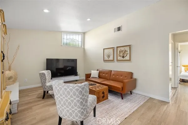 Property Slideshow image 2 of 24 | 27881 via silva, Mission Viejo, CA, 92692