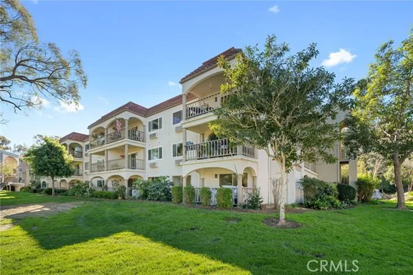 Property Slideshow image 3 of 39 | 3498 bahia blanca 2f, Laguna Woods, CA, 92637