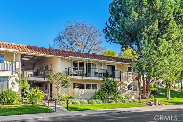 Property Slideshow image 3 of 48 | 2174 via mariposa e a, Laguna Woods, CA, 92637