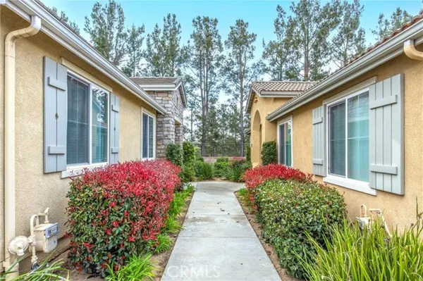 Property Slideshow image 3 of 58 | 1637 beaver crk, Beaumont, CA, 92223