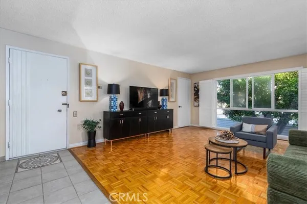 Property Slideshow image 3 of 35 | 214 avenida majorca p, Laguna Woods, CA, 92637