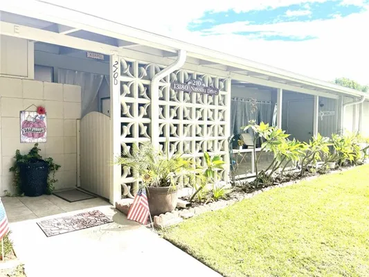 Property Slideshow image 3 of 34 | 13180 nassau dr apt 210d, Seal Beach, CA, 90740