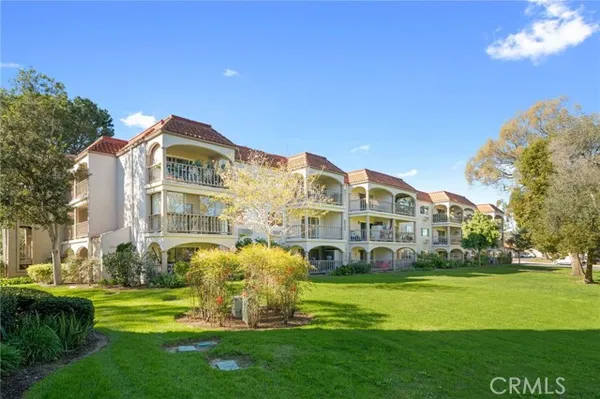 Property Slideshow image 2 of 39 | 3498 bahia blanca 2f, Laguna Woods, CA, 92637