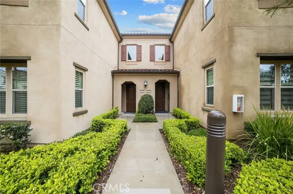 Property Slideshow image 2 of 45 | 129 carlow, Irvine, CA, 92618