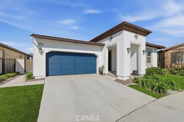 Property Slideshow image 3 of 60 | 4618 s tesoro privado, Ontario, CA, 91761