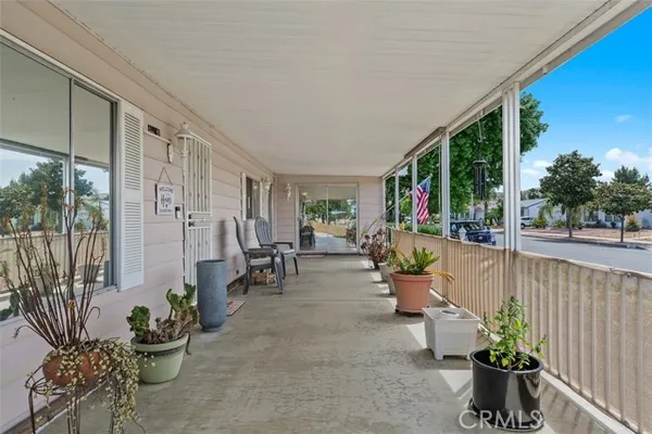 Property Slideshow image 3 of 39 | 2975 manzanita way, Hemet, CA, 92545