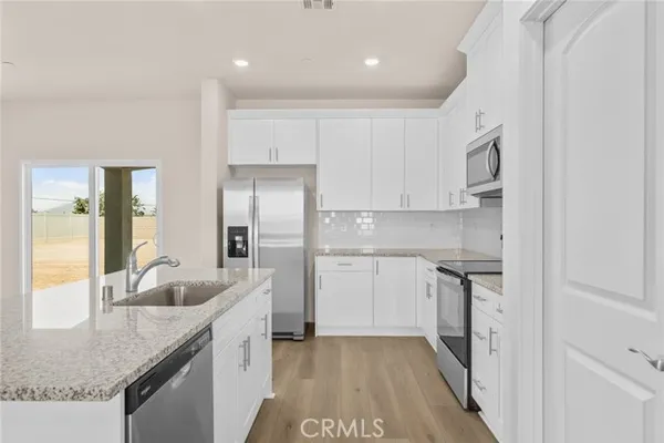 Property Slideshow image 2 of 7 | 14853 indigo rd, Apple Valley, CA, 92307