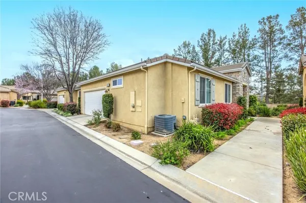Property Slideshow image 2 of 58 | 1637 beaver crk, Beaumont, CA, 92223
