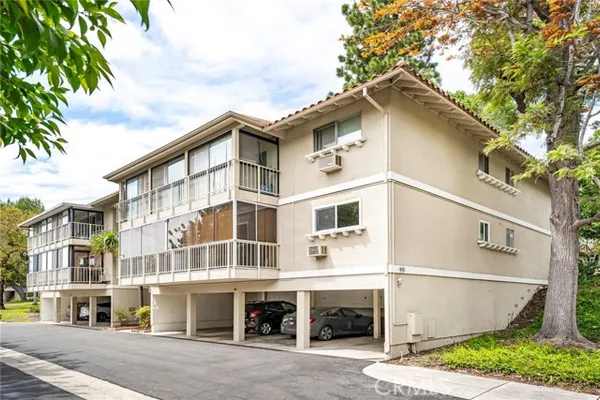 Property Slideshow image 2 of 25 | 812 ronda mendoza, Laguna Woods, CA, 92637