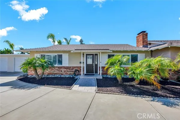 Property Slideshow image 2 of 15 | 255 monte vista 11, San Clemente, CA, 92672