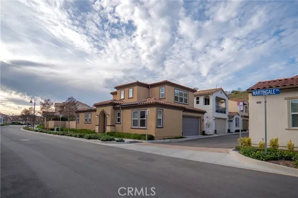 Property Slideshow image 3 of 31 | 20525 martingale pl, Santa Clarita, CA, 91350