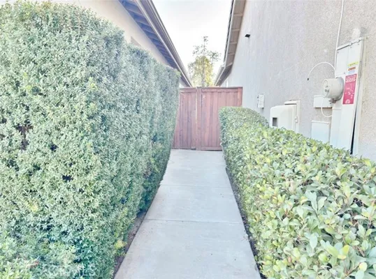 Property Slideshow image 2 of 60 | 8031 mickelson way, Hemet, CA, 92545