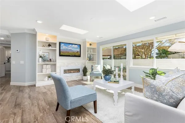Property Slideshow image 2 of 32 | 2046 via mariposa e unit p, Laguna Woods, CA, 92637