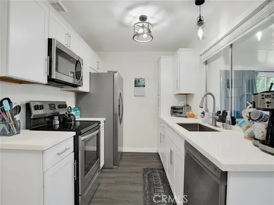 Property Slideshow image 3 of 24 | 19816 spanish oak, Newhall (Santa Clarita), CA, 91321