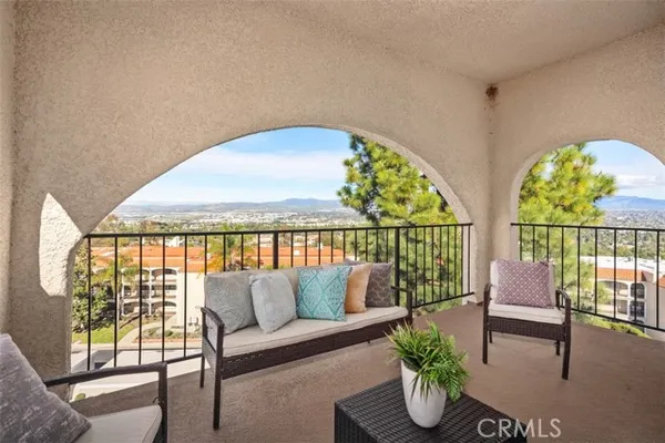 Property Slideshow image 3 of 58 | 4006 calle sonora oeste 3c, Laguna Woods, CA, 92637
