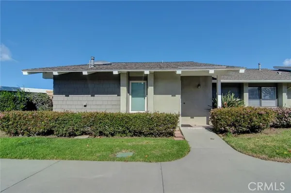 Property Slideshow image 3 of 26 | 8777 tulare dr unit 412a, Huntington Beach, CA, 92646