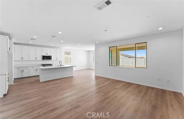 Property Slideshow image 2 of 32 | 25164 forest hills dr, Menifee, CA, 92585