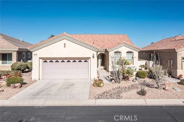 Property Slideshow image 2 of 40 | 19442 royal oaks rd, Apple Valley, CA, 92308