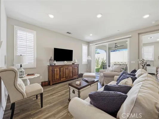 Property Slideshow image 3 of 30 | 20558 martingale, Saugus, CA, 91350