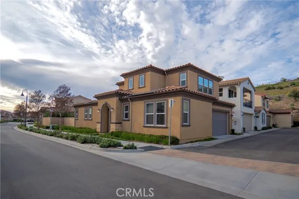 Property Slideshow image 2 of 31 | 20525 martingale pl, Santa Clarita, CA, 91350