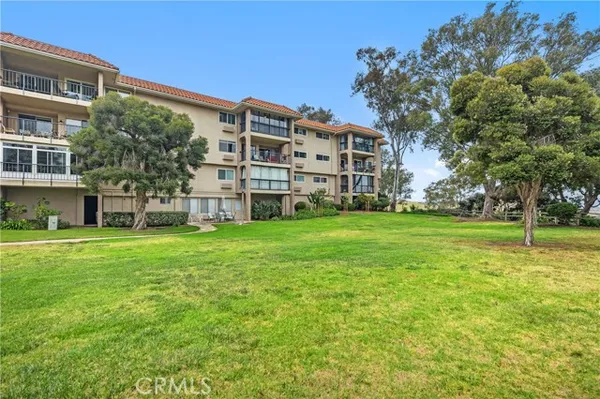 Property Slideshow image 2 of 49 | 5371 punta alta 3b, Laguna Woods, CA, 92637