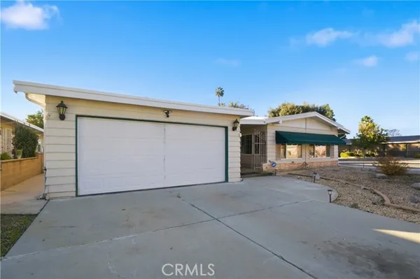 Property Slideshow image 3 of 28 | 2683 chamise way, Hemet, CA, 92545